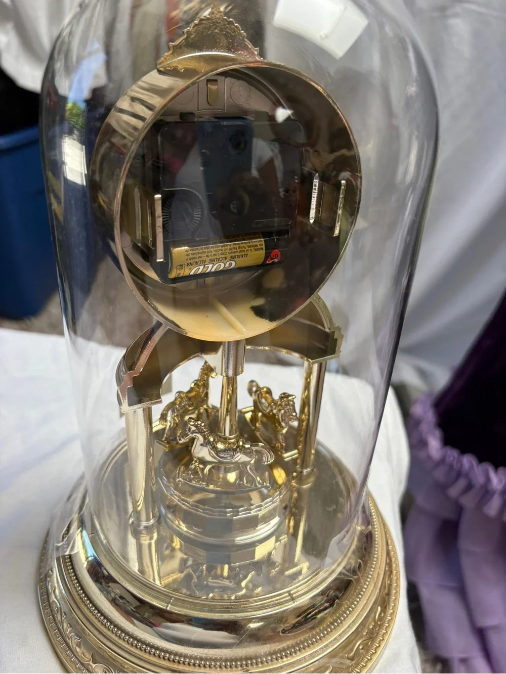 Rhythm Gold Dome Anniversary Clock with Rotating Pendulum